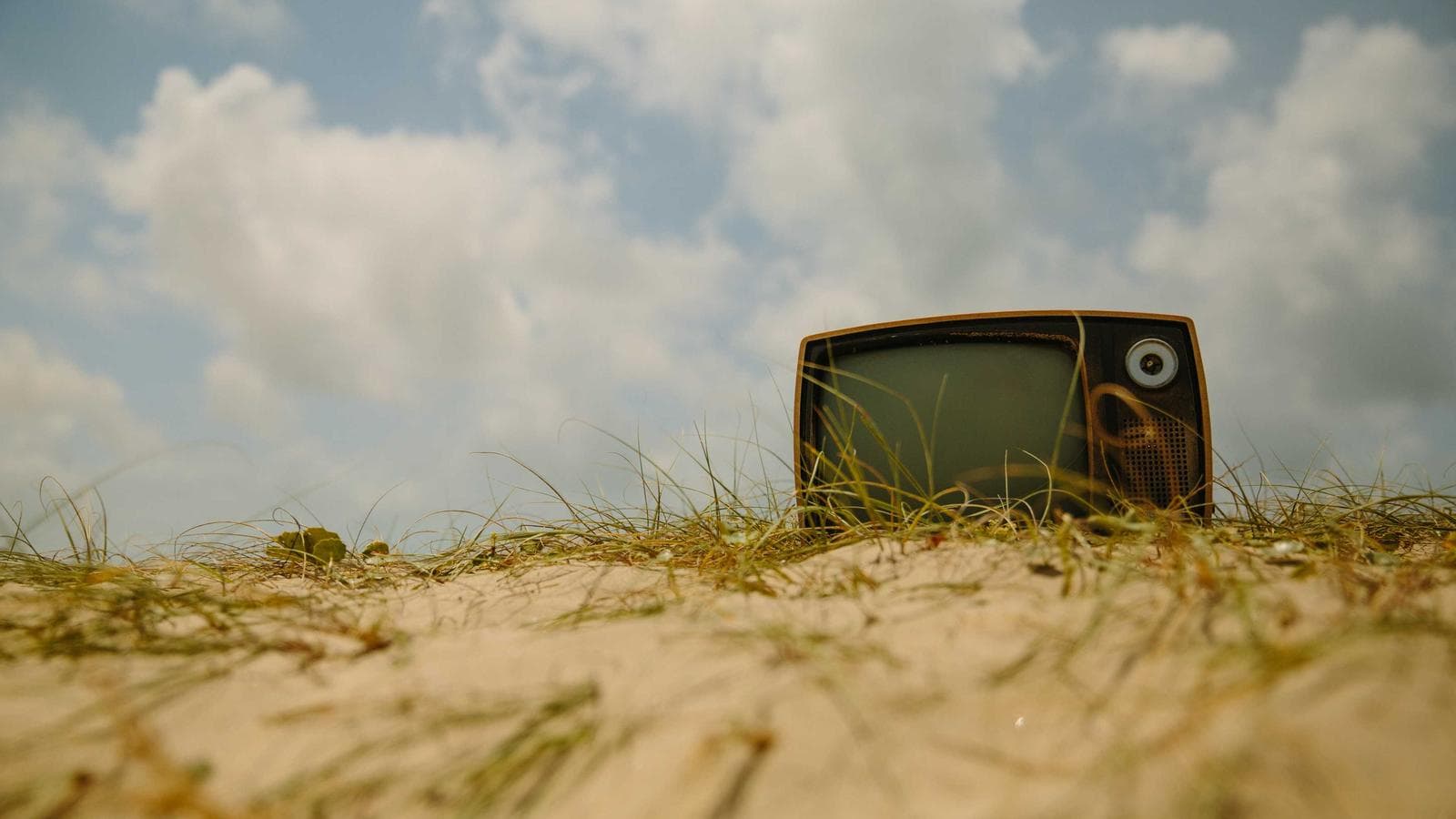 Konten AI Skala Besar: Cara Genjot Output 10x Lipat Tanpa Kehilangan Kualitas — Cognitype blog thumbnail